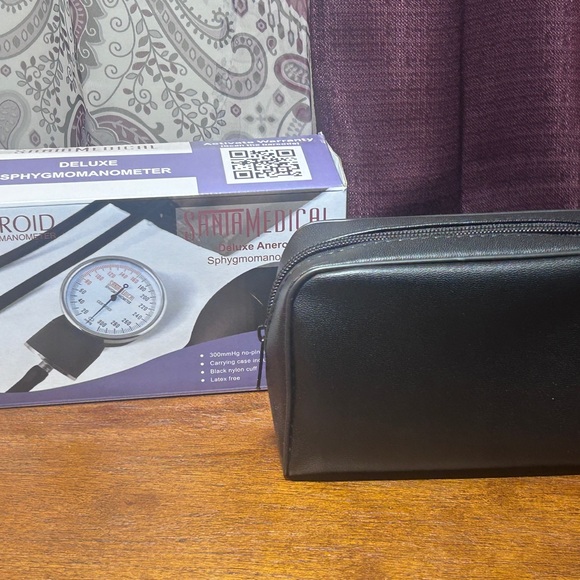 Blood pressure cuff - Picture 1 of 5